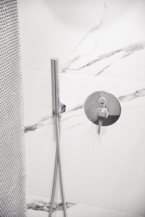Central44 Yolo Casual Suite Athen Exterior foto